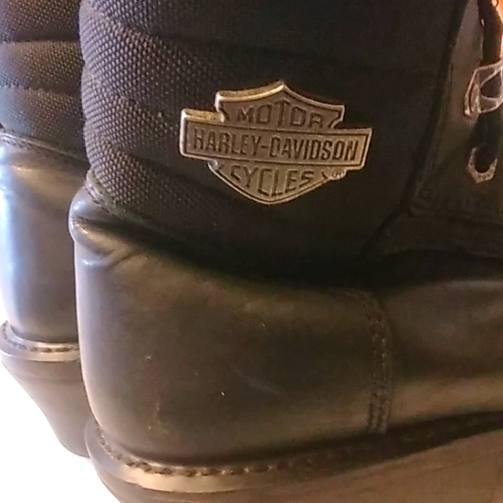 Harley Davidson men's size 10M black zippered boots